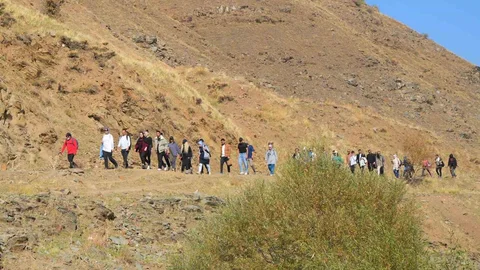 Muş'ta Doğa Yürüyüşü Etkinliği