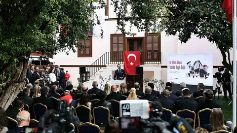 Atatürk'ün Evi Yeniden Açıldı