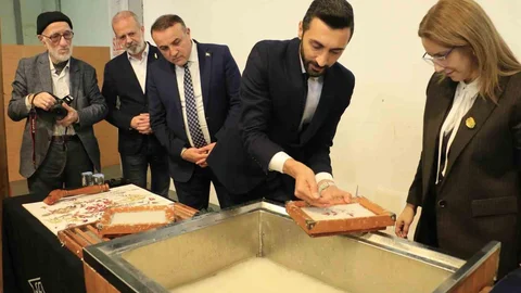 Düzce'de Kağıt Sergisi Açıldı