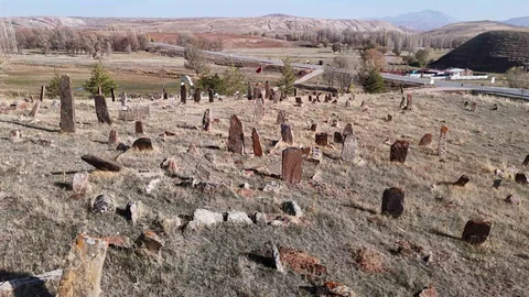 Sivas'ta Tarihi Mezarlık