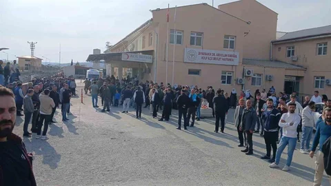 Diyarbakır'da Köprü Çöktü