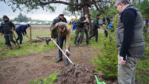 Sındırgı’da Fidan Dikimi Etkinliği
