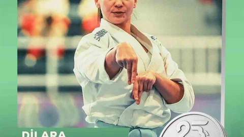 Dilara Bozan Gümüş Madalya Kazandı