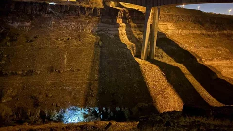 Kayseri'de Vadiye Uçan Otomobil