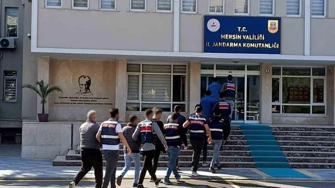 Mersin'de 26 Şahıs Yakalandı