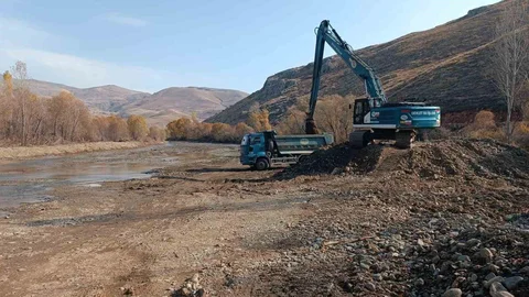 Çatıksu Köyünde Dere Temizliği