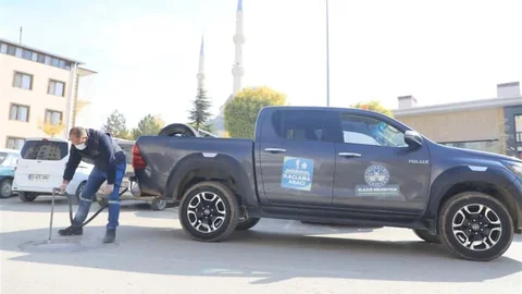 Elazığ'da İlaçlama Çalışmaları Devam Ediyor