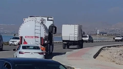 Van'da Sahil Yolu Tehlikesi