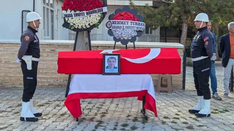 Karaman'da Polis Memuru Uğurlandı