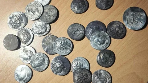 Kırklareli'nde Antik Sikkeler Ele Geçirildi