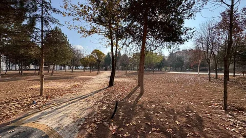 Pursaklar'da Parklar Yenileniyor