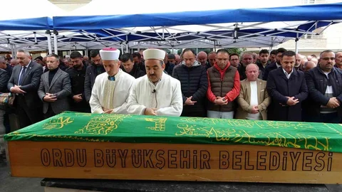 Ordu’da Kamyon Şoförü Toprağa Verildi