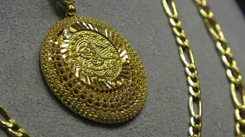 Altın Yatırımcılarını Güldürüyor