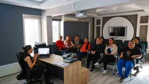 Yunusemre'de Diyabet Eğitimi Verildi