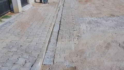 Germencik'te Yol Yenileme Devam Ediyor