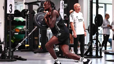 Beşiktaş Salonda Çalıştı