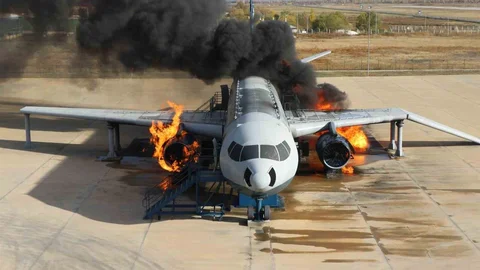 Erzincan'da Uçak Yangın Tatbikatı