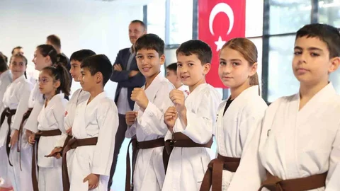 Aliağa'da Karate Kursu Başarıları