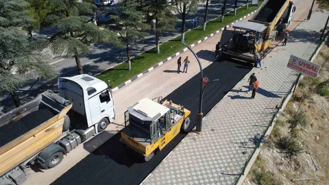 Demirci'de Asfalt Çalışmaları Başladı