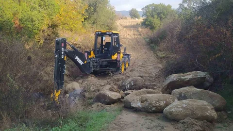 Bozdoğan'da Yol Çalışmaları Devam Ediyor