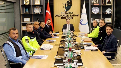 Kütahya’da Bağlantı Yolu Toplantısı