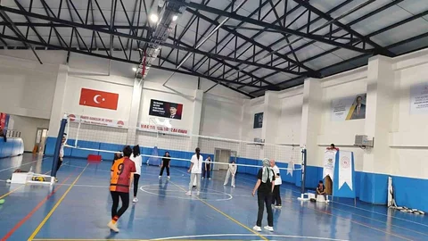 Varto'da Voleybol Antrenmanları Devam Ediyor