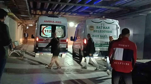 Batman'da Beton Kalıbı Kazası