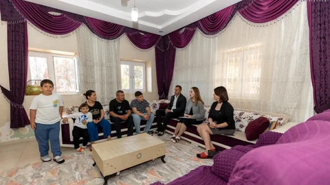 Büyükşehir’in Öğretmenleri, Öğrencilerin ve Ailelerinin Yanında