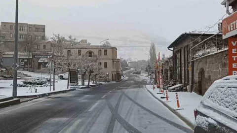 Aksaray Güzelyurt'ta Kar Yağışı