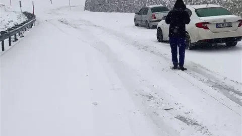 Palandöken Geçidi'nde Kar Yağışı