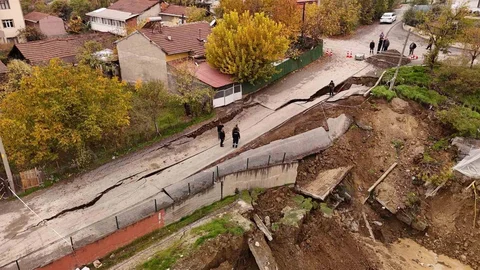 Karabük'te Yol Çökmesi Olayı