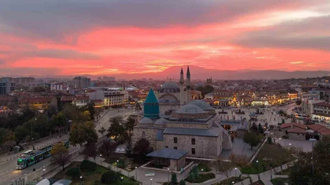 Konya'da Gün Batımı Görsel Şöleni