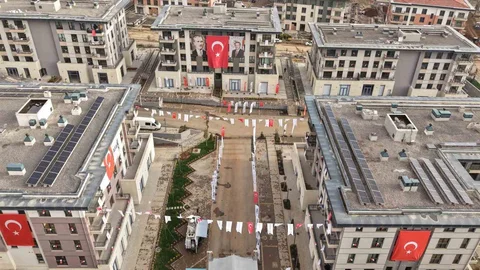 Kahramanmaraş'ta Depremzedelere Evler Teslim Ediliyor