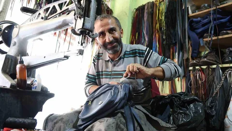 Adana'da Viral Video Yapan Ayakkabı Boyacısı