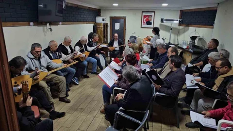 Zonguldak'ta Engelliler Korosu Türkülerle Engelleri Aşıyor