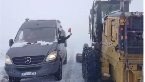 Malatya'da Mahsur Kalan Turistler Kurtarıldı