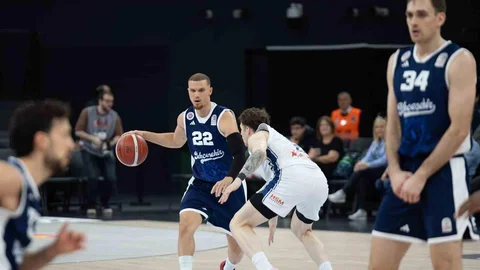 A. Efes Maçında Deplasman Şoku