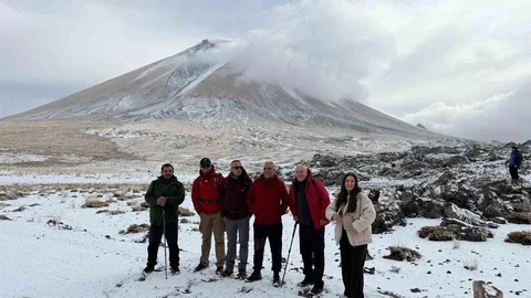 Ağrı Dağı'nda Tırmanış Başladı