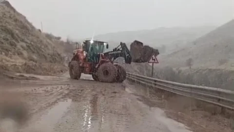 Yüksekova'da Heyelan Olayı