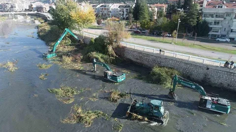 Yeşilırmak Nehri'nde Temizlik Çalışması