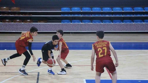 Düzce'de U-14 Basketbol Ligi Başladı