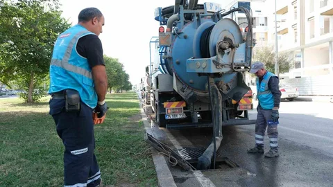 Kepez'de Yağmur Suyu Temizliği