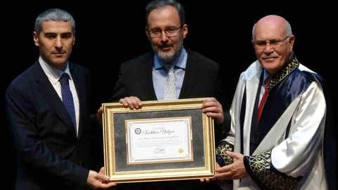 Uşak'ta Akademik Yıl Başladı