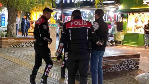 Kütahya'da 50 Aranan Şahıs Yakalandı