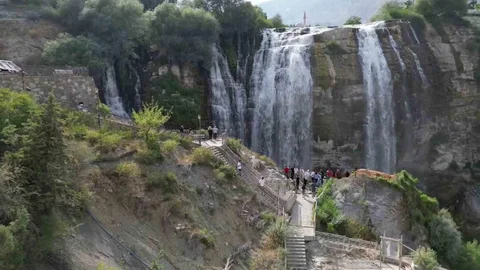 Tortum Şelalesi'nde Sonbahar Yoğunluğu