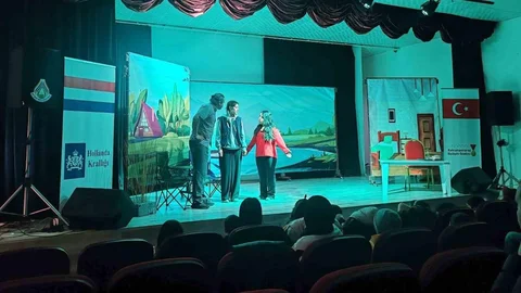 Kahramanmaraş'ta Çocuklara Özel Tiyatro Gösterimi