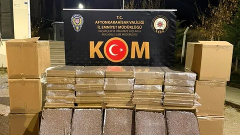 Afyonkarahisar'da Kaçak Makaron Ele Geçirildi