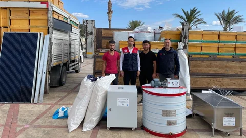 Aydıncık’ta Genç Girişimcilere %70 Hibeli Arıcılık Ekipmanları Teslim Edildi