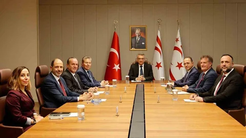 Erhürman Siyasi Parti Liderlerini Ağırladı