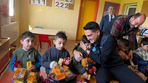 İzmir'de Ülkü Ocakları'ndan Eğitime Destek Projesi